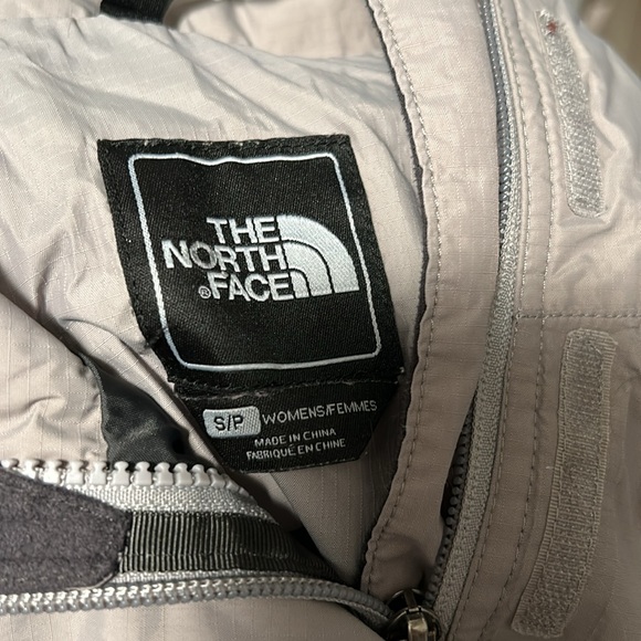 North face rain coat! - Picture 4 of 4